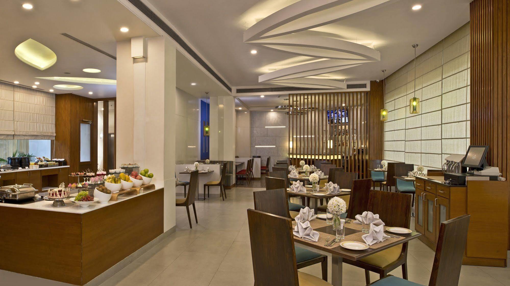Nirwana Hometel Jaipur- A Sarovar Hotel Luaran gambar